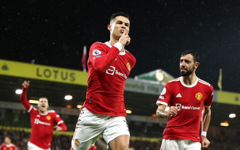 Vu Ronaldo cuc ky cang thang