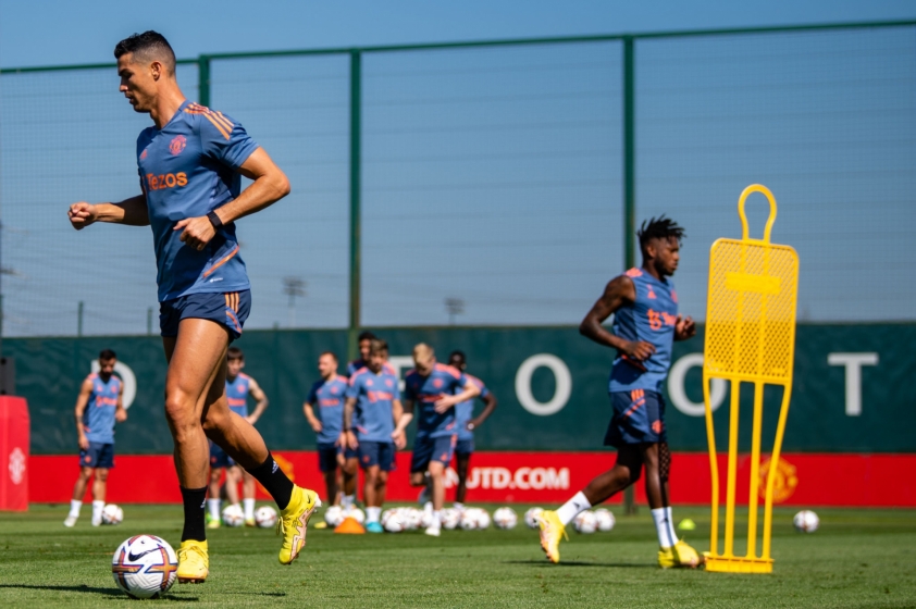 Ronaldo báo tin cực vui tới người hâm mộ trước cuộc đụng độ với Brentford 170444