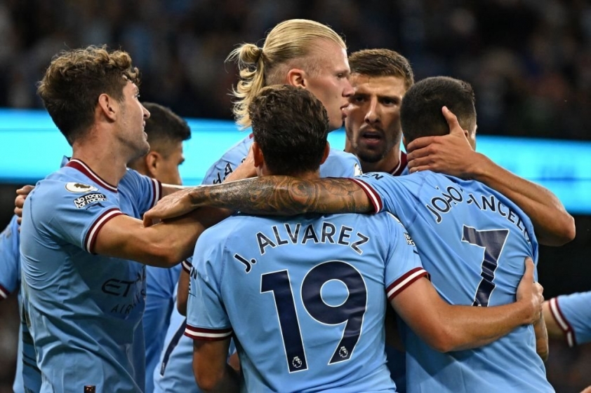 Tin chuyển nhượng tối 3/9: Ronaldo nhận tin vui khi ở lại MU, Chelsea nguy cơ mất Kante 181592