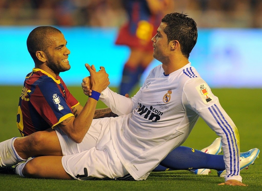 Xác nhận: Bạn thân Messi xô xát với Ronaldo 192947