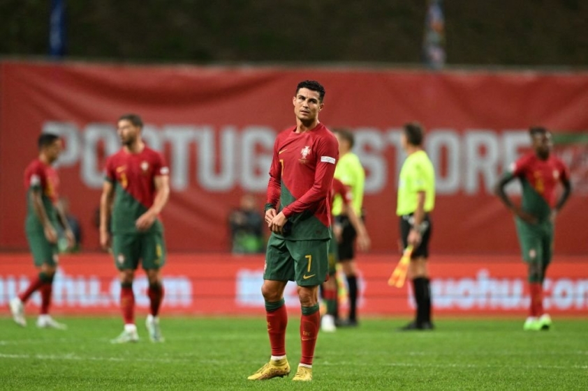 Tin MU mới nhất 28/9: Thật đau đớn cho Ronaldo! 194238