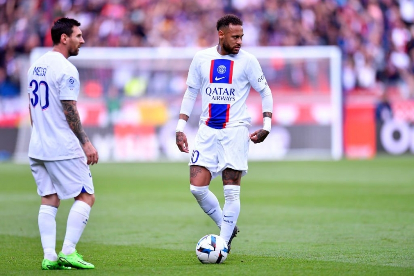 Hạnh phúc mới ở PSG, Messi vẫn nhớ về 'người yêu cũ'? 194628