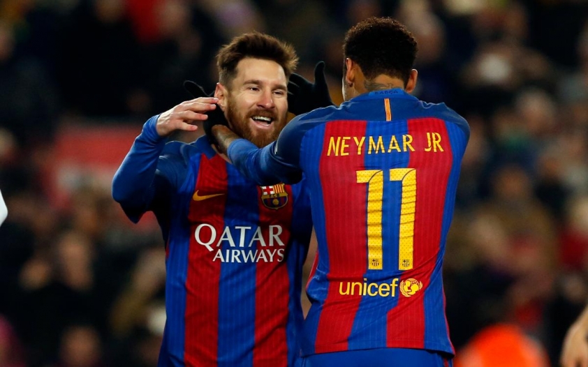 Hạnh phúc mới ở PSG, Messi vẫn nhớ về 'người yêu cũ'? 194629
