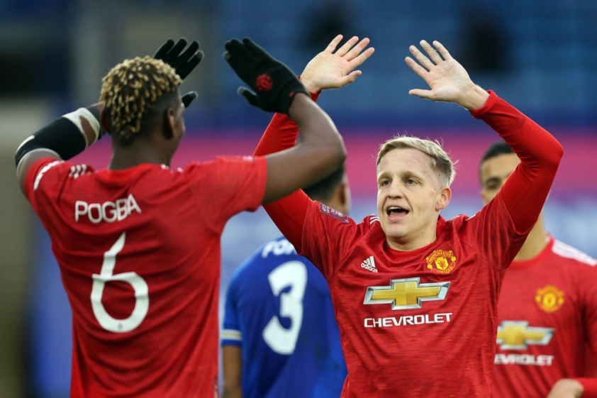 Tin MU mới nhất 30/9: Ronaldo trầm cảm nặng, Ten Hag sở hữu người từng bắt chết Haaland 194934