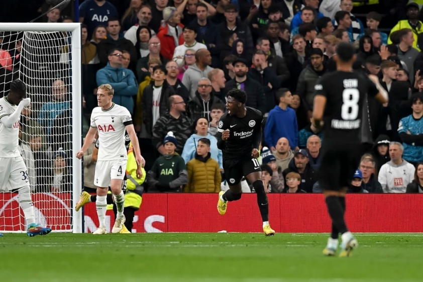 Tottenham đã chơi có phần chủ quan ở cuối hiệp 2 dẫn đến việc phải nhận bàn rút ngắn tỷ số. Ảnh: GETTY