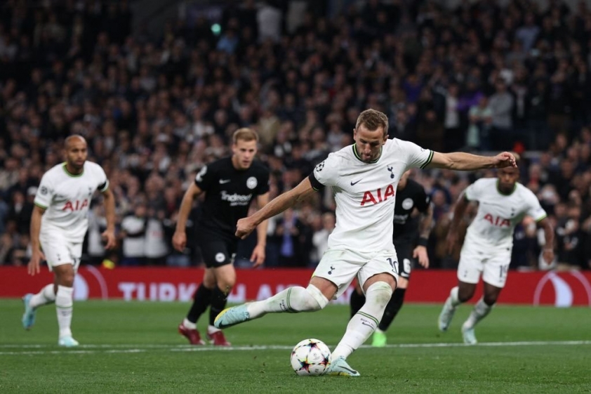 Kane không mắc một sai lầm nào trên chấm Penalty. Ảnh: GETTY