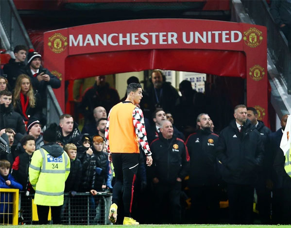 Sau Chelsea, xuất hiện thêm 'ông lớn' muốn chiêu mộ Ronaldo 208036