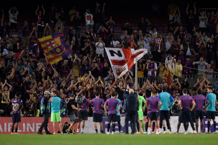 Bị loại 'tức tưởi' ở cúp C1, Barca vẫn để lại hình ảnh cực đẹp 209672