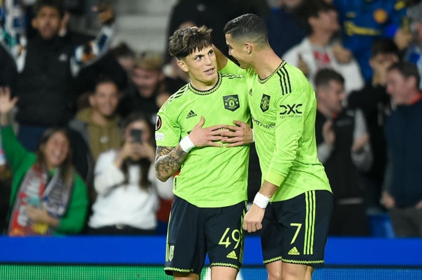 Tin MU hôm nay 5/11: Ronaldo và Maguire gây 'choáng' cho NHM 213831