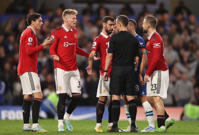 Tin MU hôm nay 10/11: Ronaldo suýt bỏ bóng đá, 'Quỷ đỏ' nhận án phạt 215907