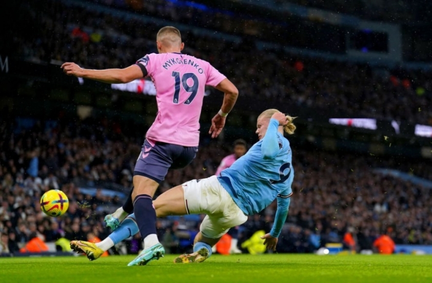 Kết quả bóng đá 1/1: MU chiếm top 4, Arsenal 'cắt đuôi' Man City 238284