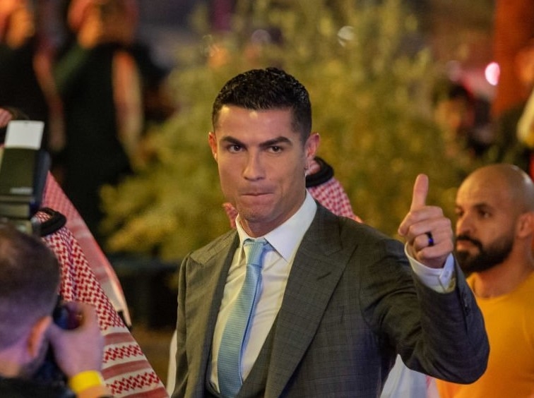 Không chỉ Newcastle, Ronaldo có thể rời Al Nassr để gia nhập ông lớn châu Âu 239375