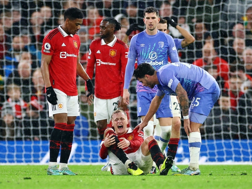 Tin MU hôm nay 5/1: Ten Hag săn 'máy dội bom', Ronaldo trở lại Champions League? 239406