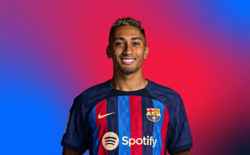 Tin chuyển nhượng 13/1: Messi được đại gia chốt lương khủng, Chelsea có HLV mới? 241626