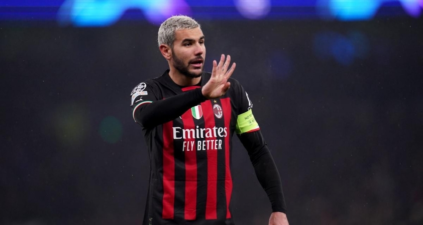 1200-l-equipe-de-france-appel-par-deschamps-jeudi-tho-hernandez-forfait-ce-soir-avec-l-ac-milan-1683185749.jpg