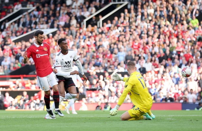 Trực tiếp MU 2-1 Fulham: Đôi công rực lửa 285445