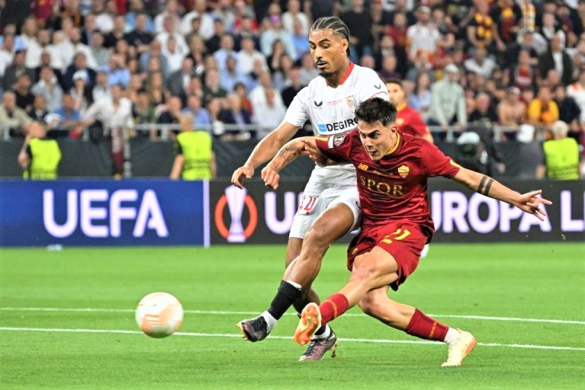 CHÙM ẢNH: Sevilla ăn mừng chức vô địch Cúp C2 mùa giải 2022/23 286810