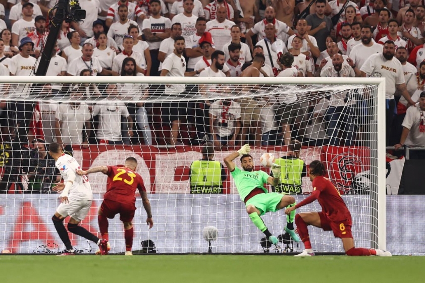 CHÙM ẢNH: Sevilla ăn mừng chức vô địch Cúp C2 mùa giải 2022/23 286811