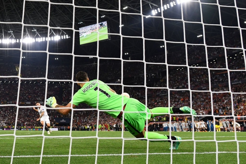 CHÙM ẢNH: Sevilla ăn mừng chức vô địch Cúp C2 mùa giải 2022/23 286818