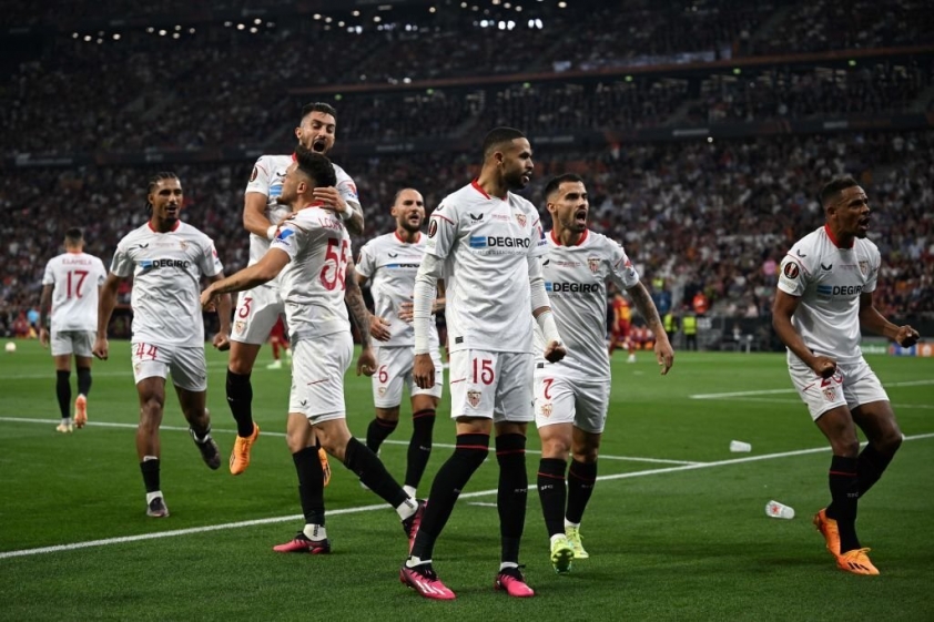 Trực tiếp Sevilla 1-1 Roma: Liên tục dồn ép 286783