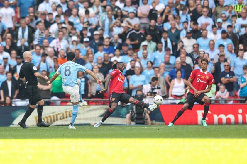 Kết quả chung kết Cúp FA hôm nay 3/6: Rực lửa derby Manchester 288059