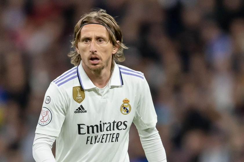 Sau Benzema, thêm một huyền thoại nữa sẽ rời Real Madrid? 291053