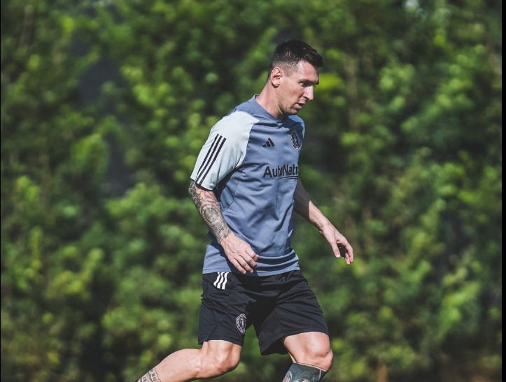 Miami vừa thua đau, Messi bất ngờ có hành động khiến tất cả sửng sốt 328855