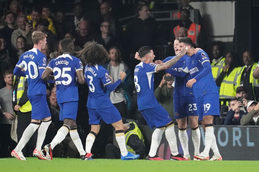 CĐV Chelsea phẫn nộ trước quyết định lịch sử của Ngoại hạng Anh 347631