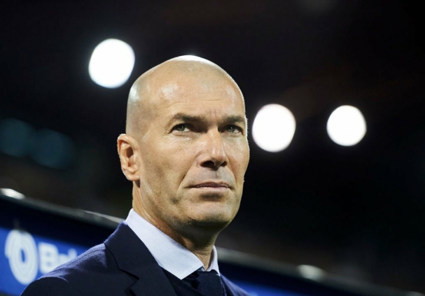 Tiếp quản ông lớn, HLV Zidane chiêu mộ luôn 'Benzema đệ nhị' 354132