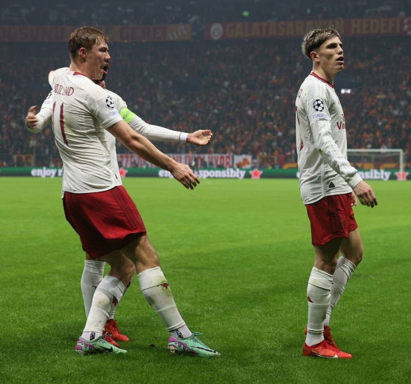 Onana hóa tội đồ, MU mất điểm cay đắng trước Galatasaray 364657