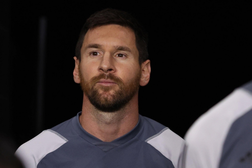 Tiền đạo xuất sắc nhất 2023: Ronaldo vượt Messi, Haaland đứng thứ 2 377299