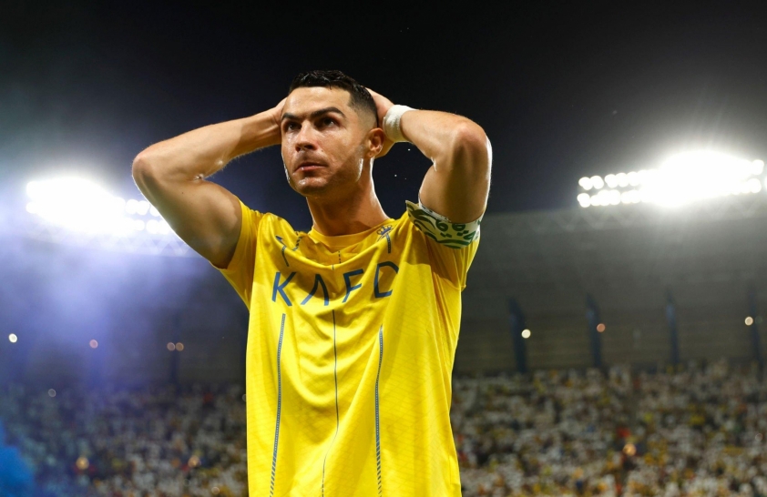 Tiền đạo xuất sắc nhất 2023: Ronaldo vượt Messi, Haaland đứng thứ 2 377300