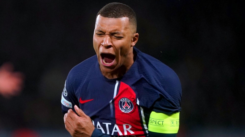 Tiền đạo xuất sắc nhất 2023: Ronaldo vượt Messi, Haaland đứng thứ 2 377301