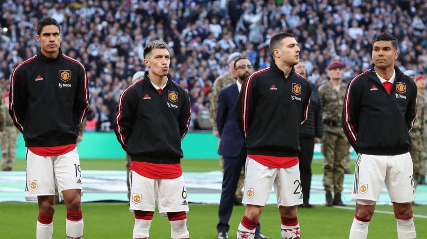 Ronaldo chỉ thẳng 3 ngôi sao chuyên nghiệp nhất MU 398040