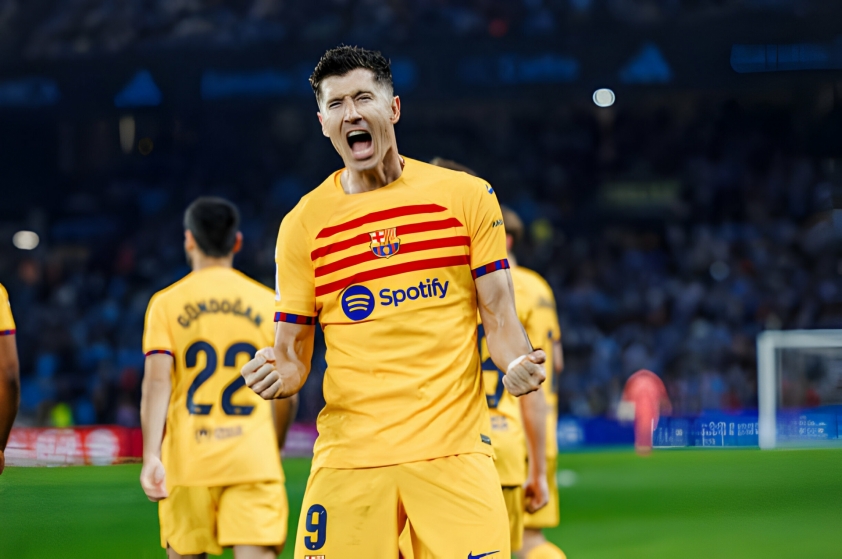 Messi bị Lewandowski vượt mặt tại Barca 408092