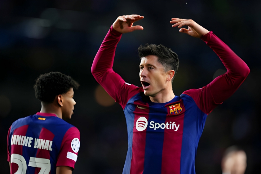Barca nhấm chìm Napoli để giành vé đi tiếp tại Cúp C1 420755
