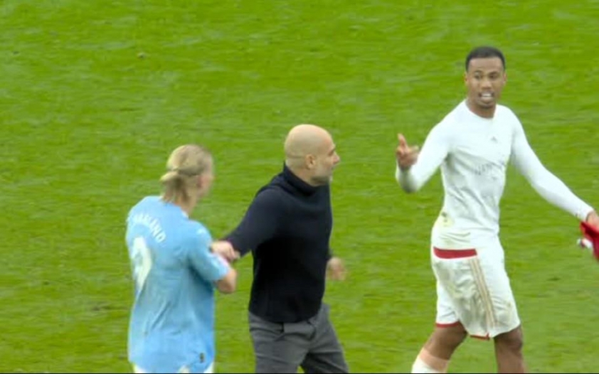 Tàng hình cả trận, Haaland 'gấp đôi nỗi sầu' khi bị sao Arsenal cà khịa 434158