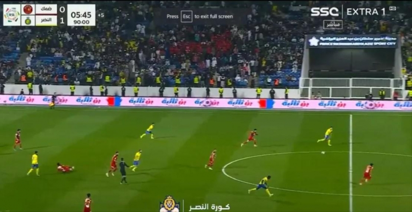 Ronaldo bị trọng tài xử ép, từ chối cơ hội ghi bàn mười mươi 437411