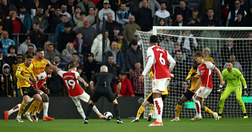 Bắn hạ Bầy sói, Arsenal đòi lại ngôi đầu Ngoại hạng Anh 2023/24 448089