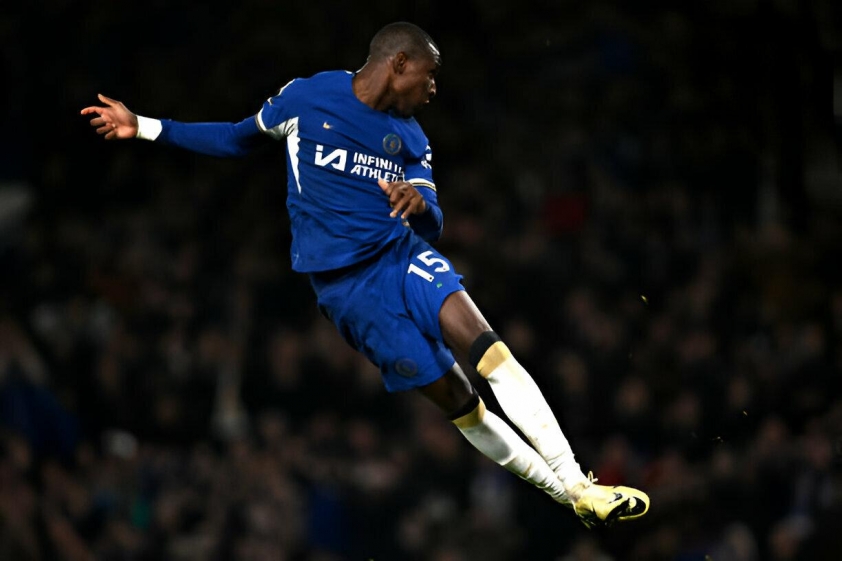 Jackson hóa Drogba, Chelsea dễ dàng đả bại Tottenham trên sân nhà 455174