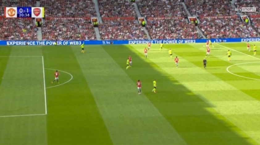 Biếu bàn thắng cho Arsenal, CĐV MU nổi giận với Casemiro 461053