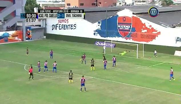 Cầu thủ Venezuela bật khóc khi ghi bàn phút cuối, khiến CLB của cha mất suất play-off 471226