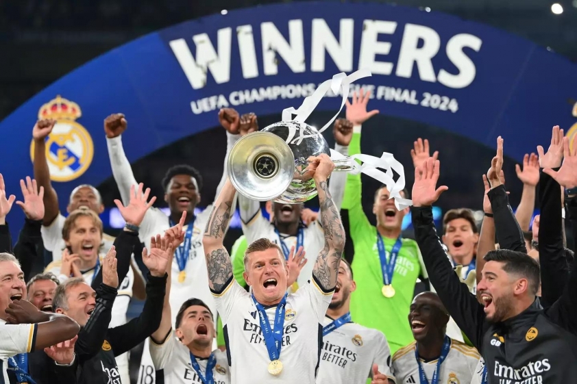 Toni Kroos xác nhận đã đồng ý gia nhập MU 534111