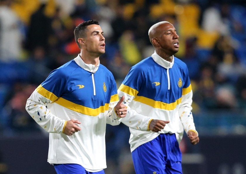 HLV Mourinho có nguy cơ chọc giận Cristiano Ronaldo 556681
