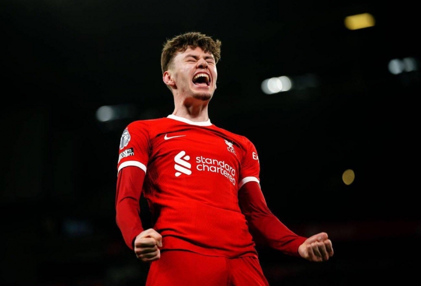 Liverpool nhận 'cú đúp' tin buồn trước trận đại chiến Tottenham 572137