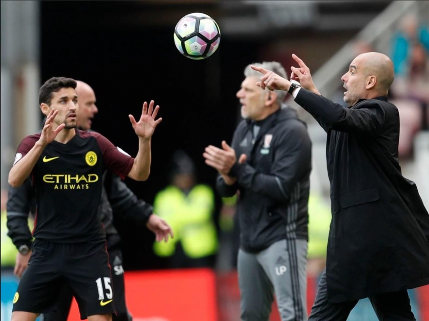 Pep Guardiola hối hận khi loại bỏ một cầu thủ Man City 577513
