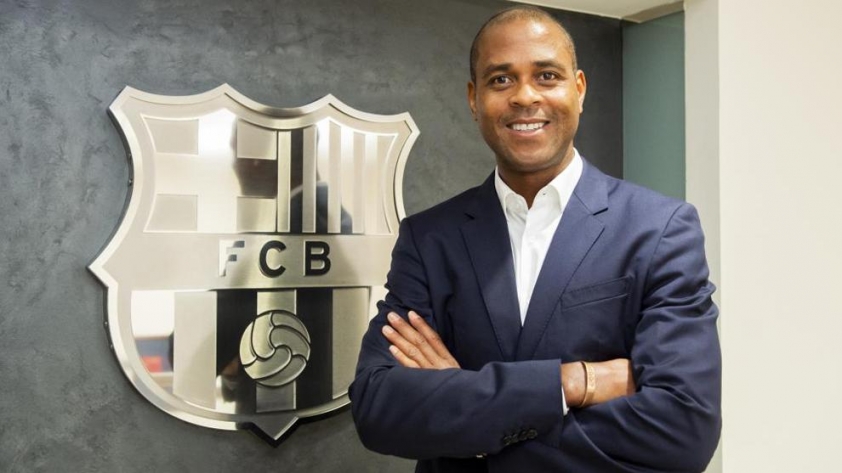 Sa thải Shin Tae-yong, Indonesia đã bổ nhiệm luôn huyền thoại Barca làm HLV 579469