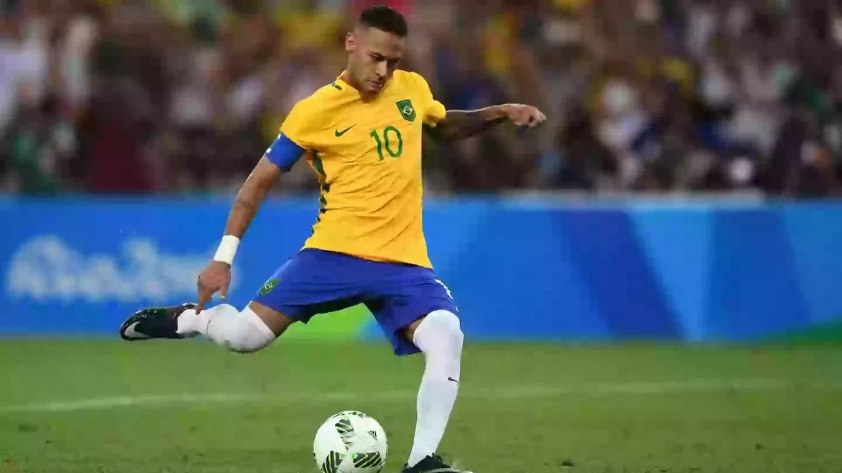 FIFA cấm kỹ thuật đá phạt đền thiên tài của Neymar 591494