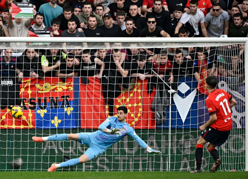Bellingham hóa tội đồ, Real Madrid mất điểm cay đắng trước Osasuna 593793