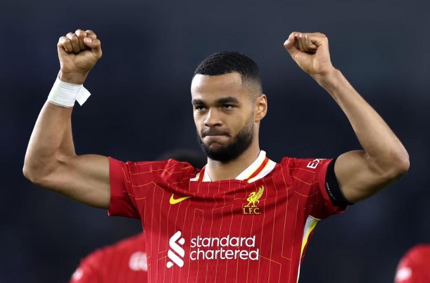 Liverpool nhận 'cú đúp tin buồn' từ trụ cột 594772
